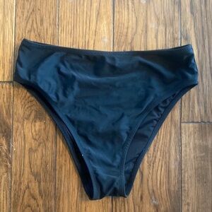 Rellecgia medium Black bikini bottoms with gold bar logo on back